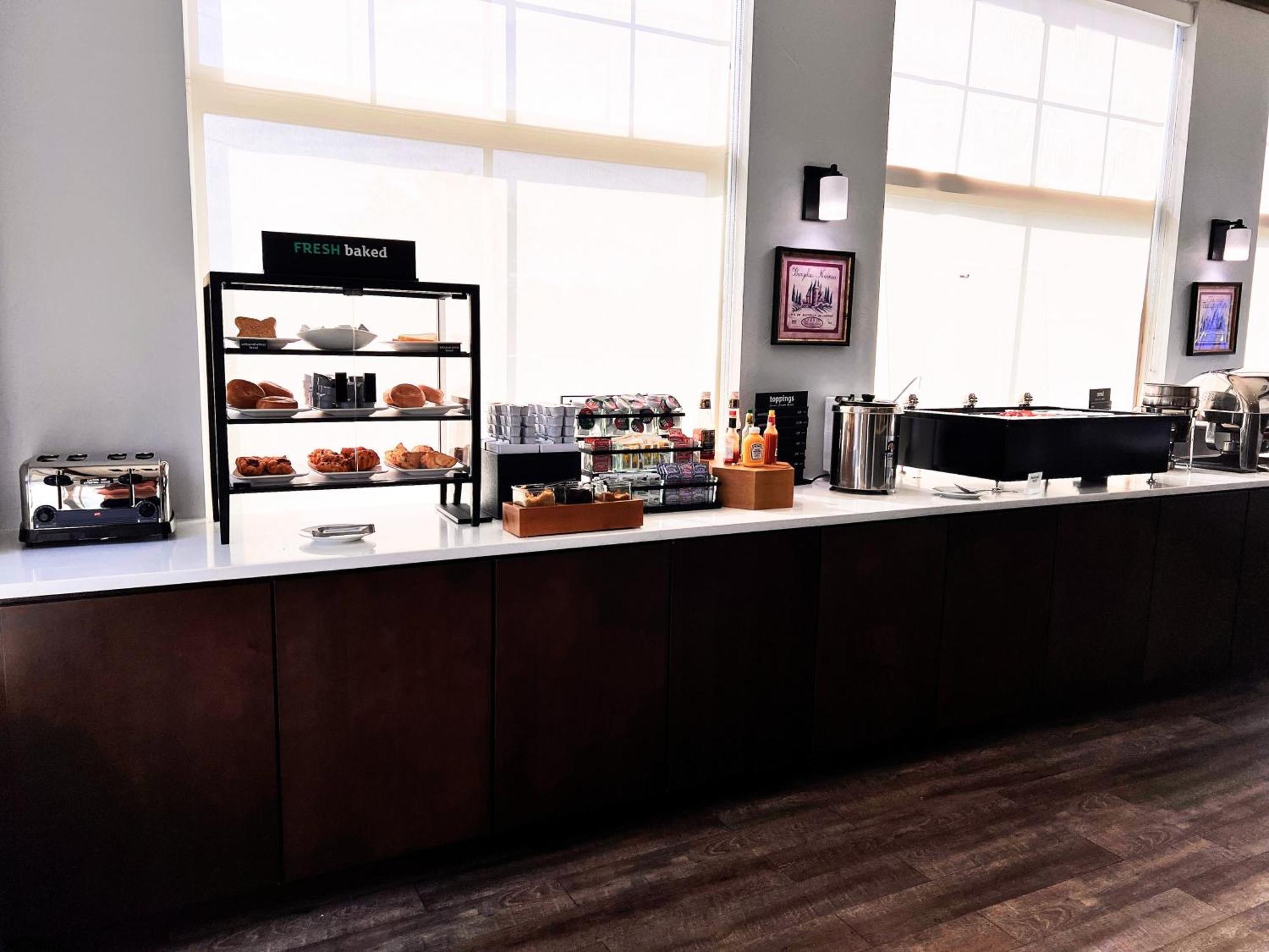 Holiday Inn Hotel & Suites Madison West - Middleton By Ihg מראה חיצוני תמונה